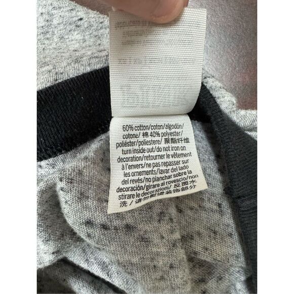 PINK Victoria’s Secret Short Sleeve Tee with Sequin Logo Size X-Small - Picture 5 of 9